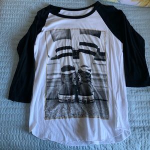 Converse shoes 3/4 length t-shirt
